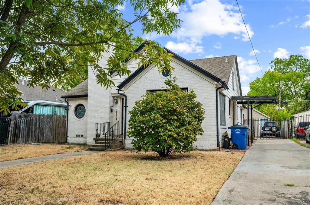 2614 Roanoke Avenue Property Photo 3