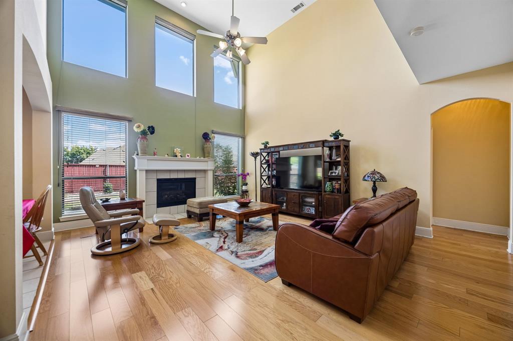 608 Saddlehorn Drive Property Photo 11