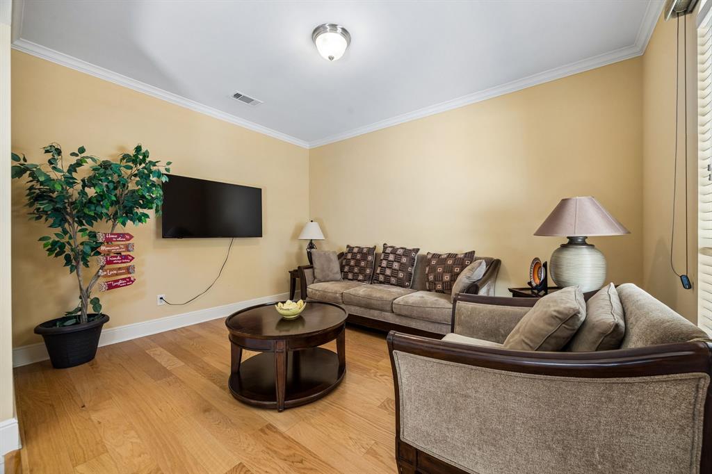 608 Saddlehorn Drive Property Photo 15