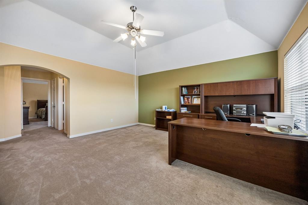 608 Saddlehorn Drive Property Photo 30