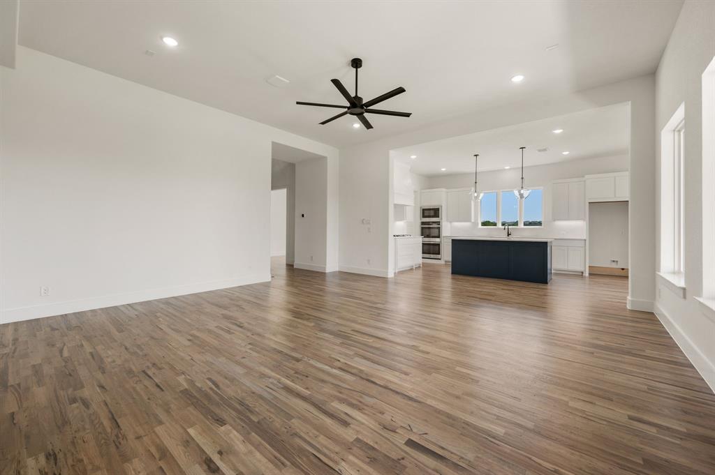 310 Scissor Tail Drive Property Photo 8