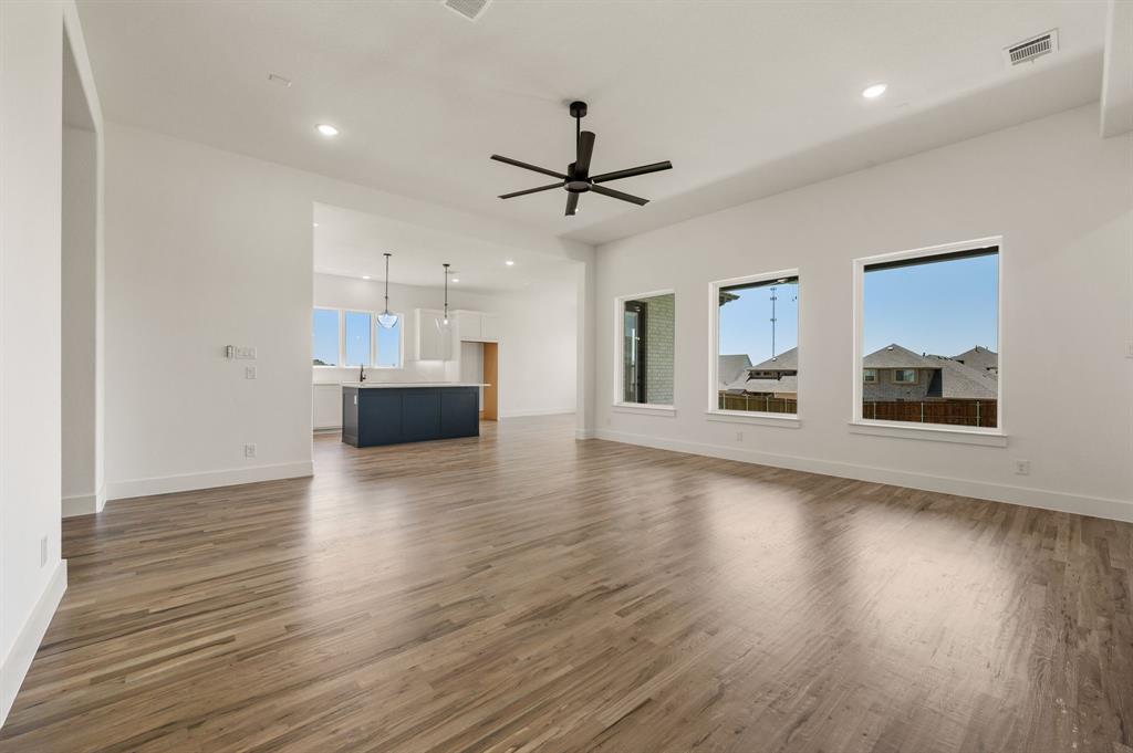 310 Scissor Tail Drive Property Photo 9