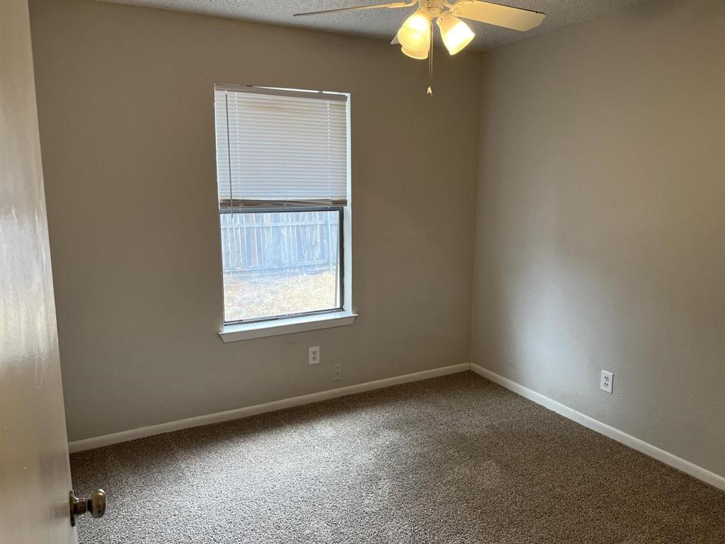1152 Landsdale Lane Property Photo 10