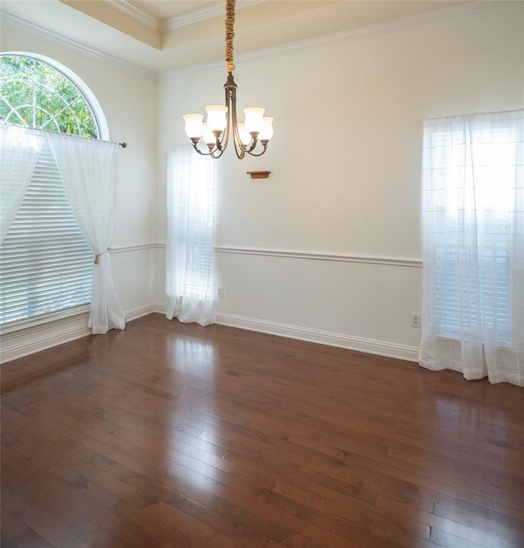 742 Yellowstone Drive Property Photo 4