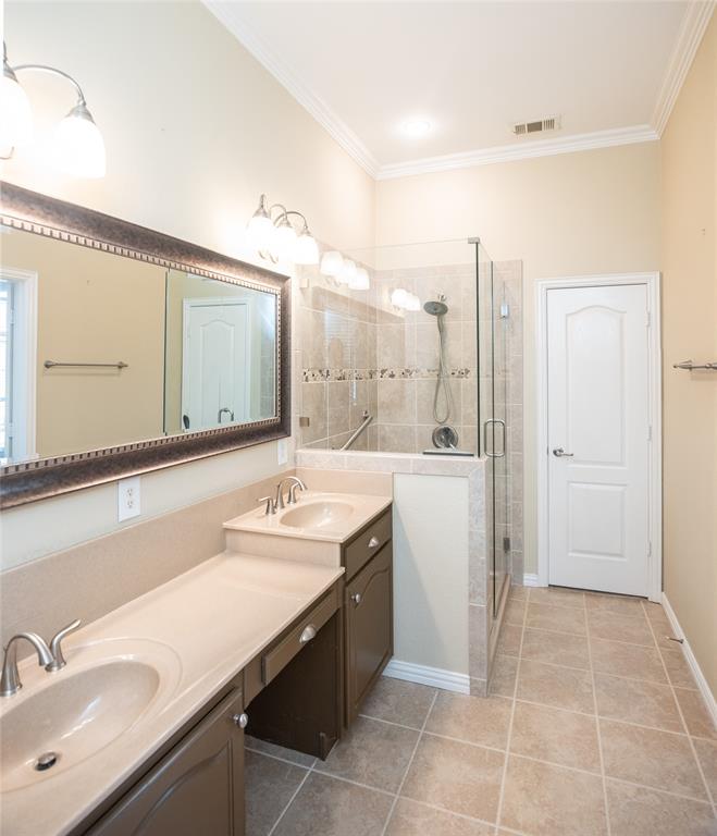 742 Yellowstone Drive Property Photo 14