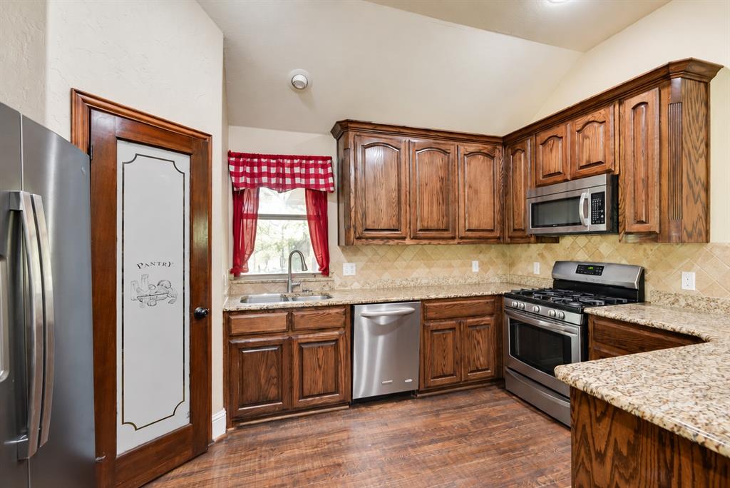 910 English Street Property Photo 7