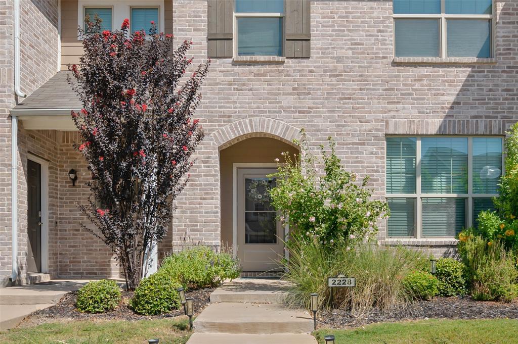 2228 Davenport Drive Property Photo 3