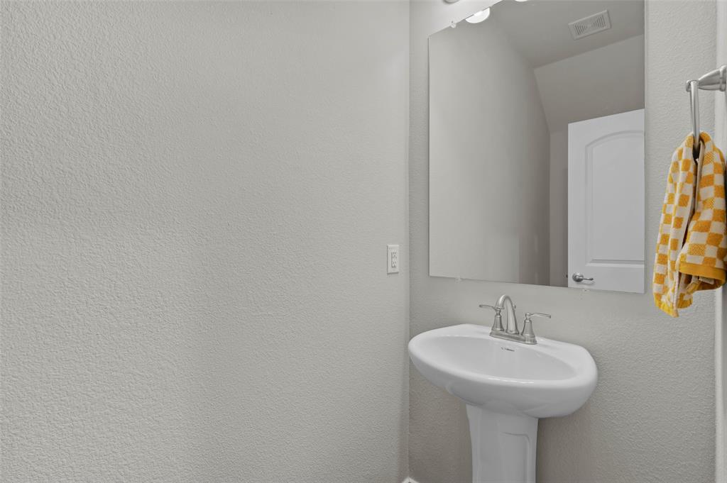 2228 Davenport Drive Property Photo 14
