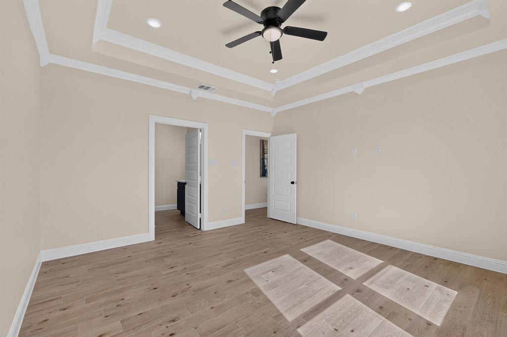 403 S Medora Street Property Photo 16