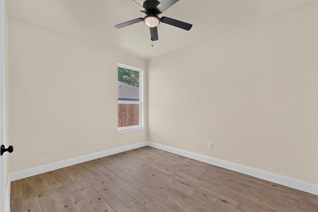 403 S Medora Street Property Photo 25