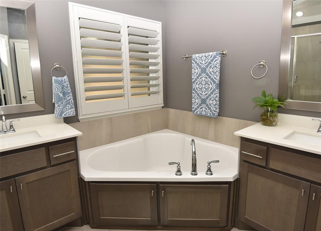 1022 Emil Place Property Photo 27