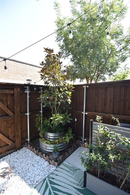 1022 Emil Place Property Photo 32