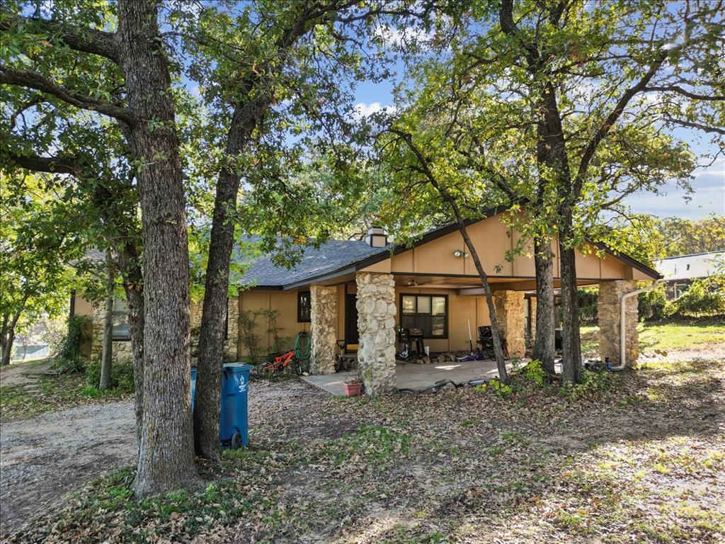 8123 Hilltop Road Property Photo 1