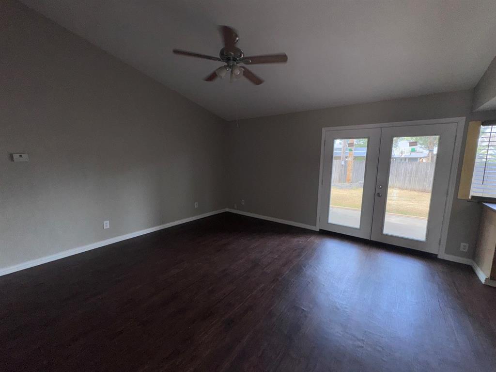 1610 Kingston Drive Property Photo 9