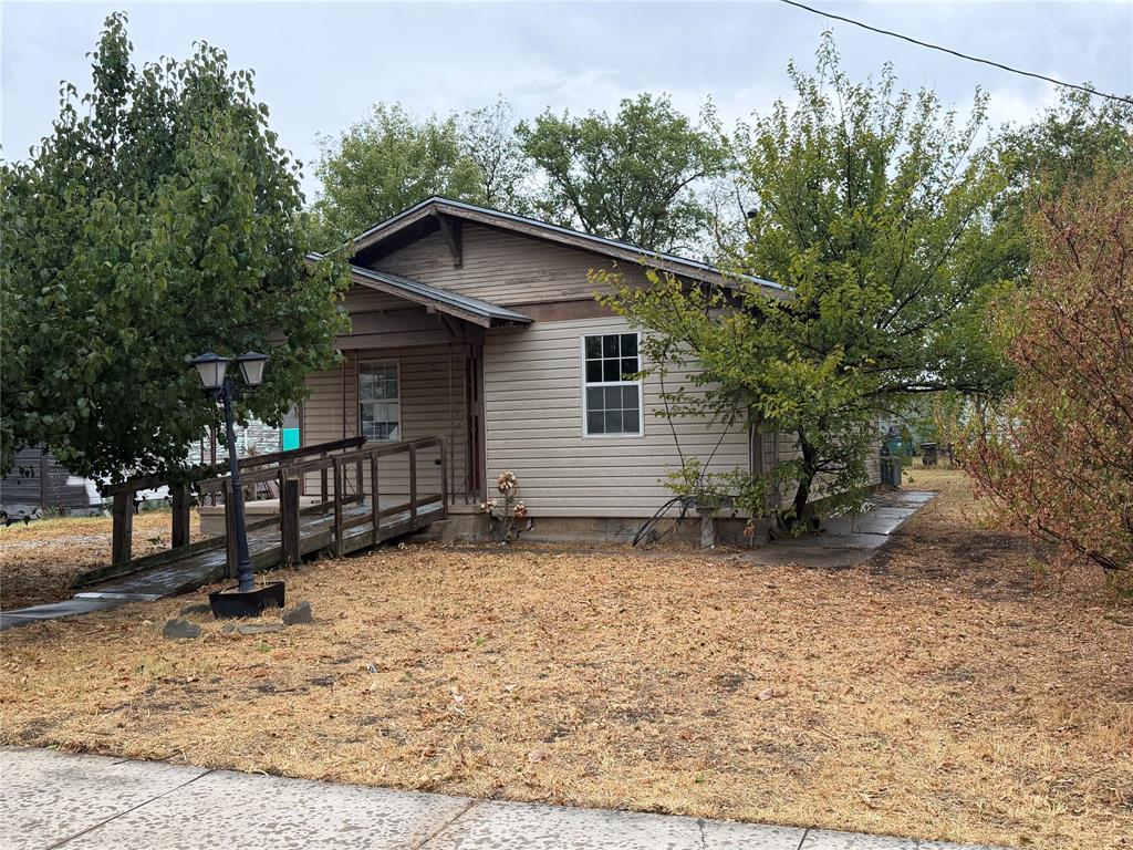 413 S Green Street Property Photo 1