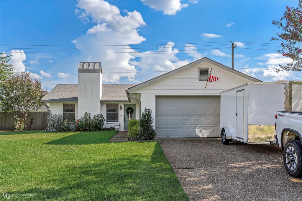 3120 Le Oaks Drive Property Photo 2