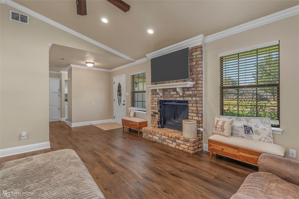 3120 Le Oaks Drive Property Photo 6