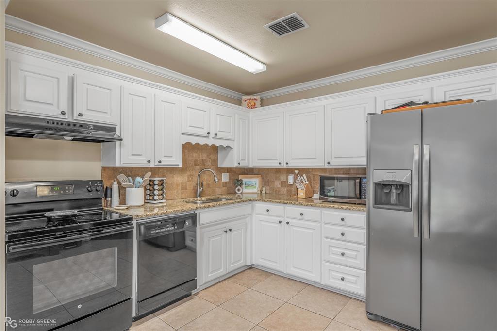 3120 Le Oaks Drive Property Photo 11