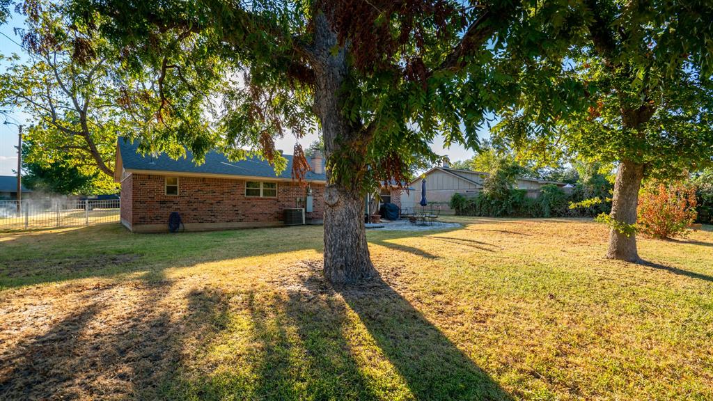 5325 Mission Circle Property Photo 4