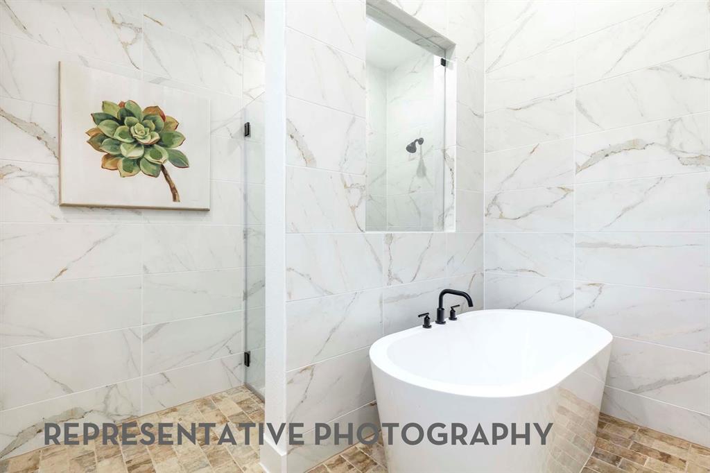 1049 Pelotazo Avenue Property Photo 10