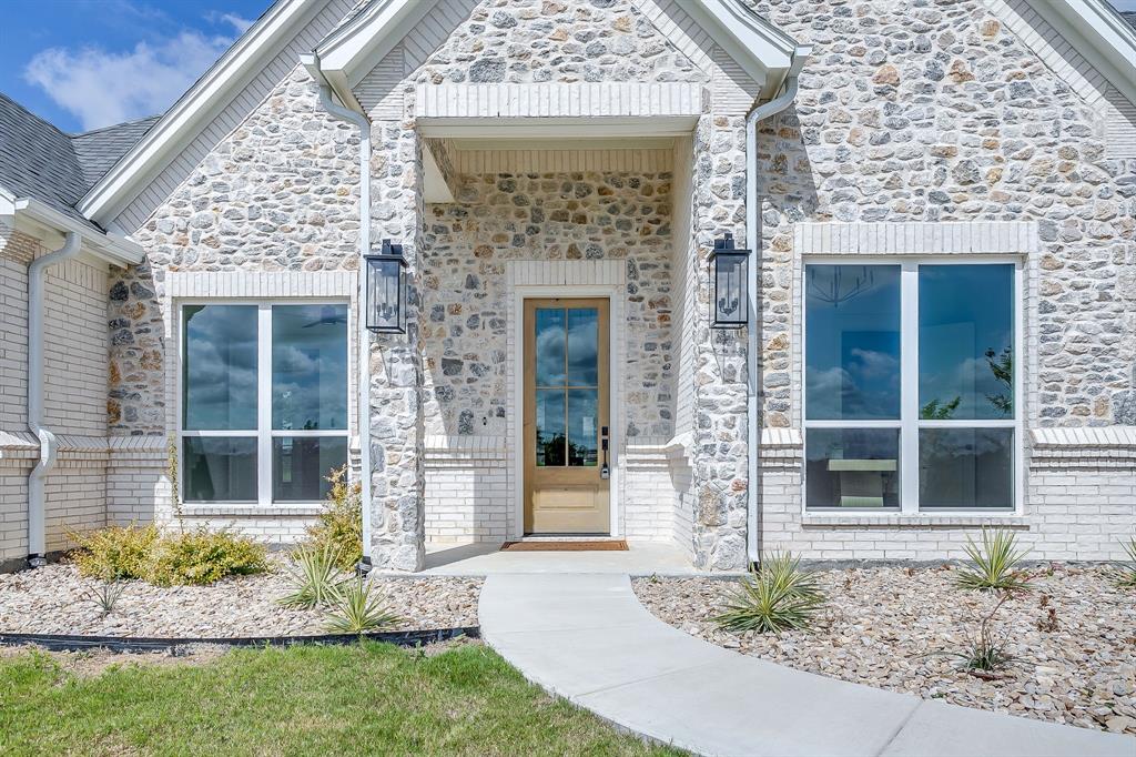1038 Deer Island Court Property Photo 3