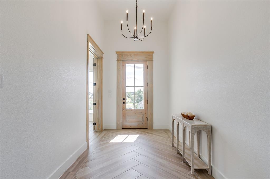 1038 Deer Island Court Property Photo 4