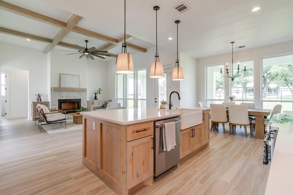 1038 Deer Island Court Property Photo 15