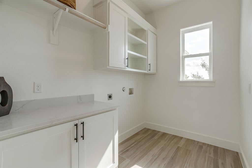 1038 Deer Island Court Property Photo 30