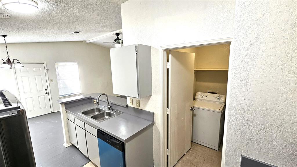7513 And 7515 Tiffany Meadows Lane Property Photo 1