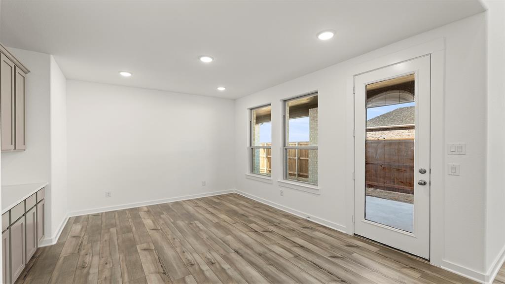 8637 Acorn Avenue Property Photo 11