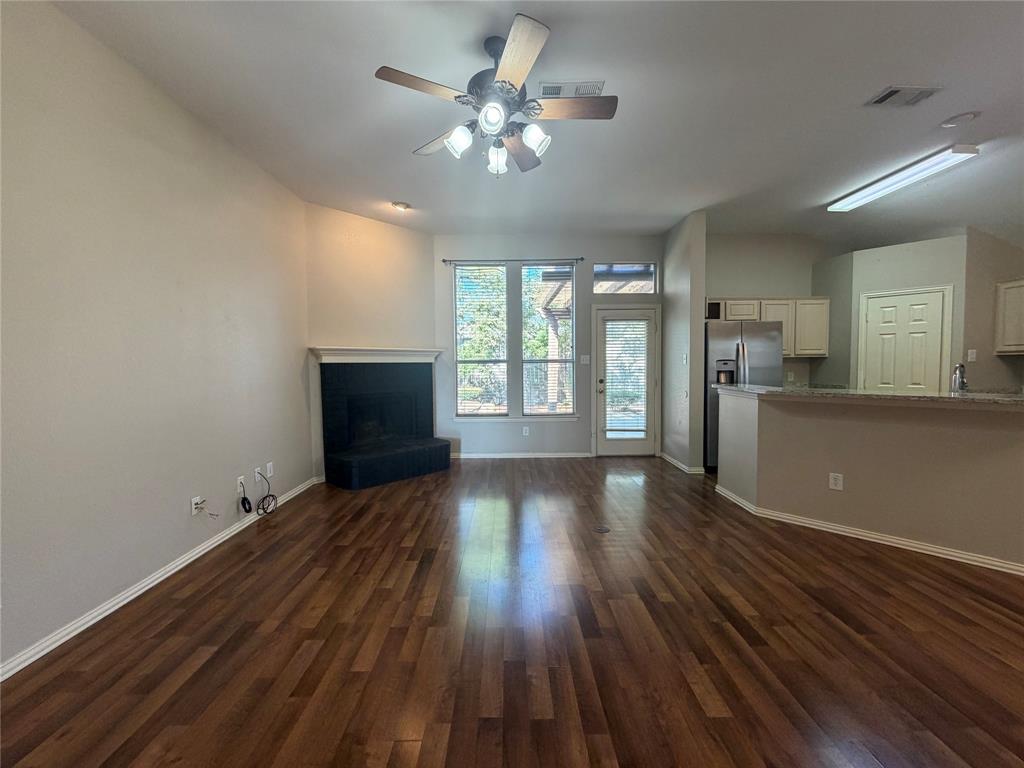 411 Tolleson Drive Property Photo 3