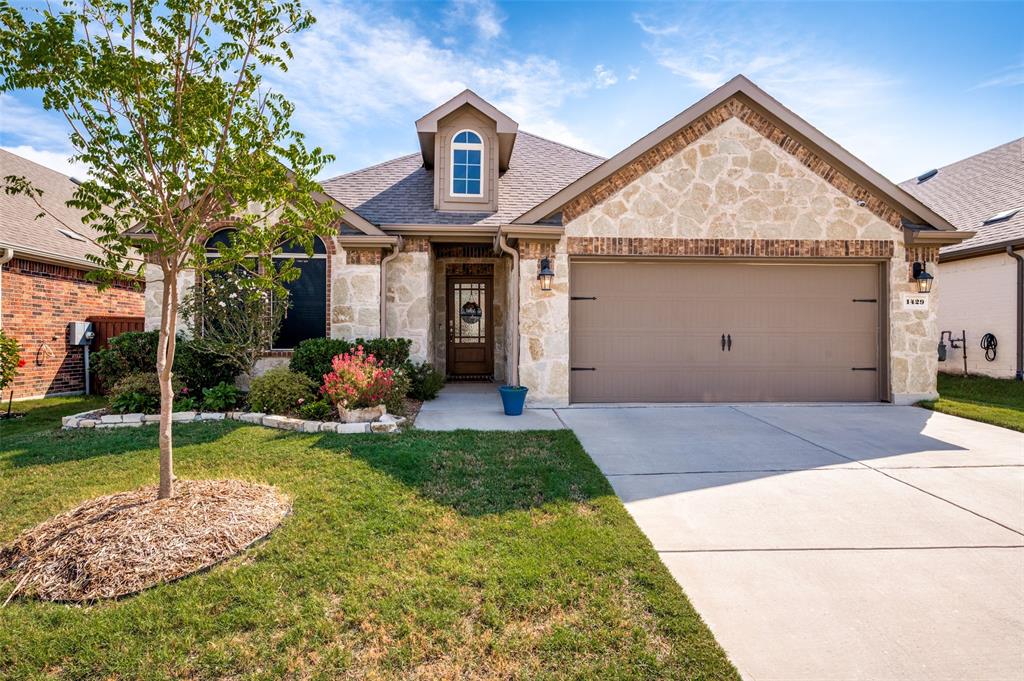 1429 Green Valley Way Property Photo 1