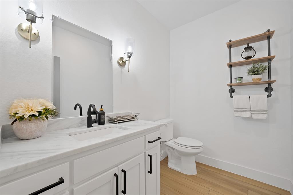 9037 Quarry Hill Court Property Photo 21