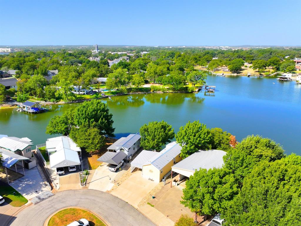 819 Brazos Harbor Circle Property Photo 1