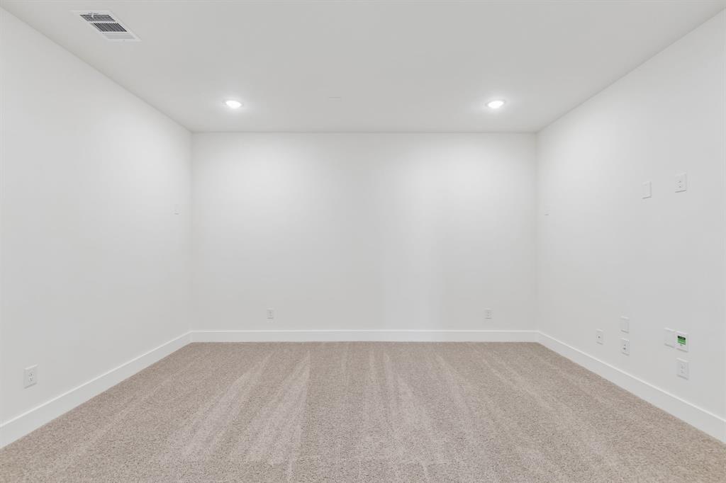 3920 Bentsen Street Property Photo 16
