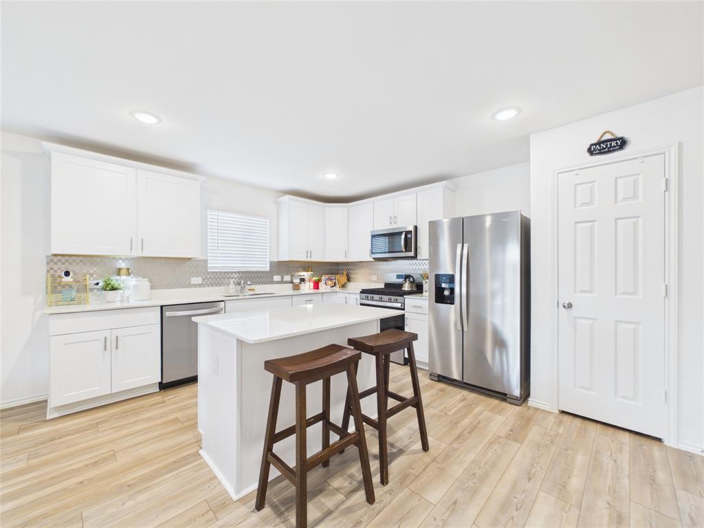 16039 Malaya Street Property Photo 3