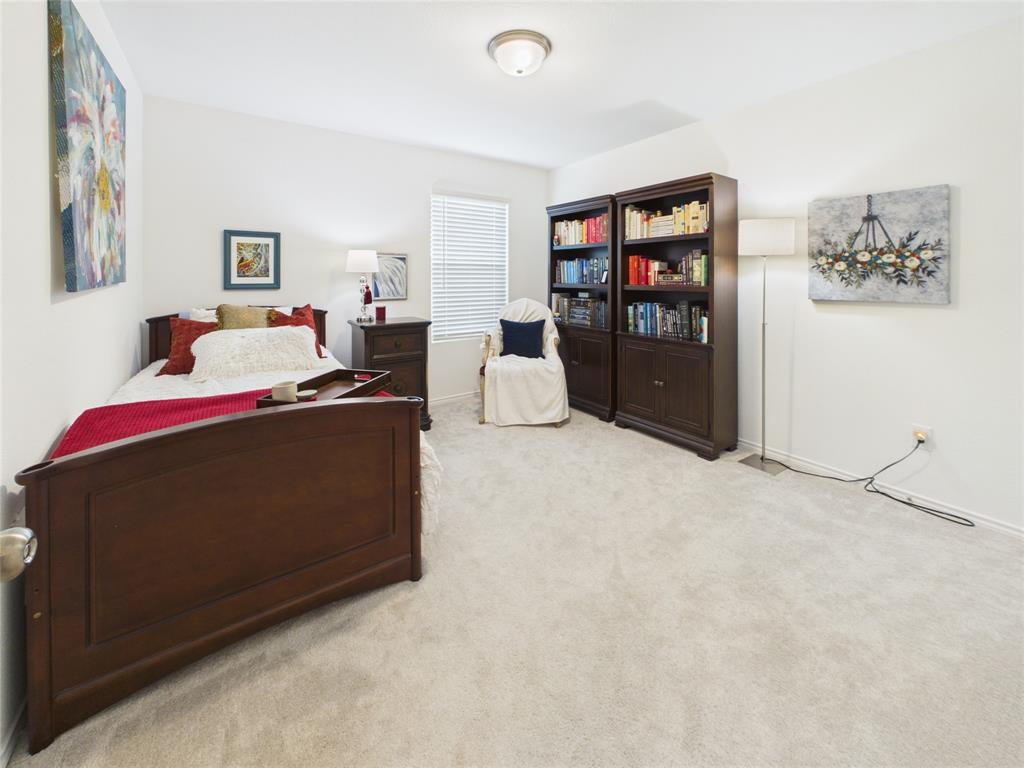 16039 Malaya Street Property Photo 24