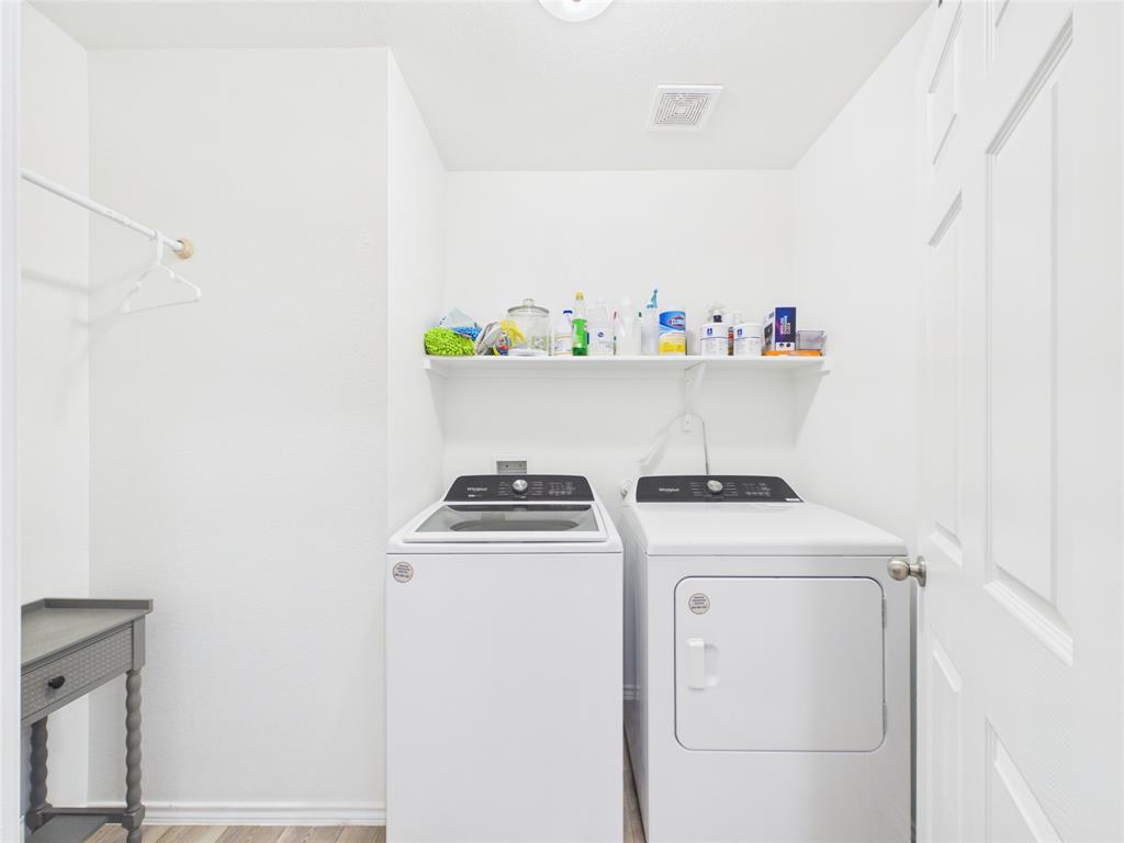 16039 Malaya Street Property Photo 26