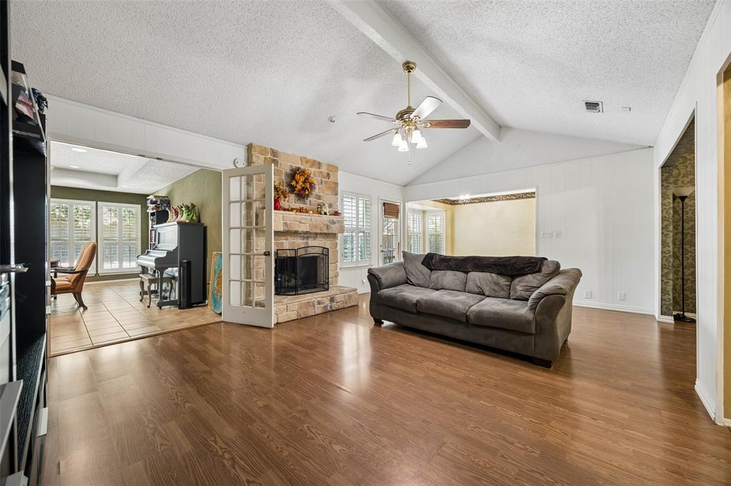 5729 Sage Bloom Drive Property Photo 3
