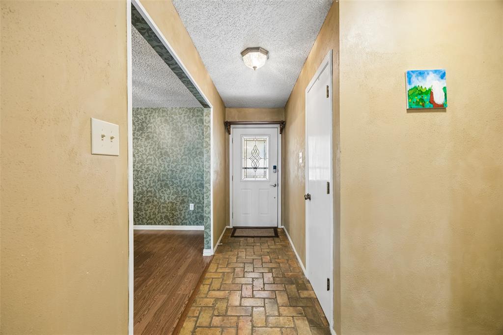5729 Sage Bloom Drive Property Photo 9