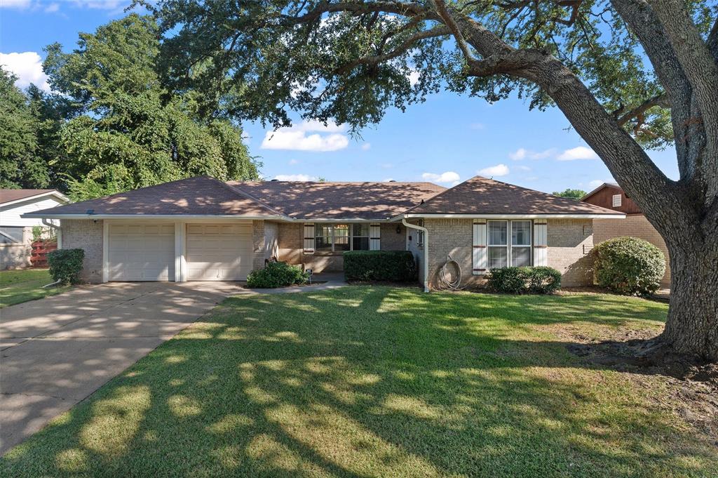 1503 Teresa Place Property Photo 3