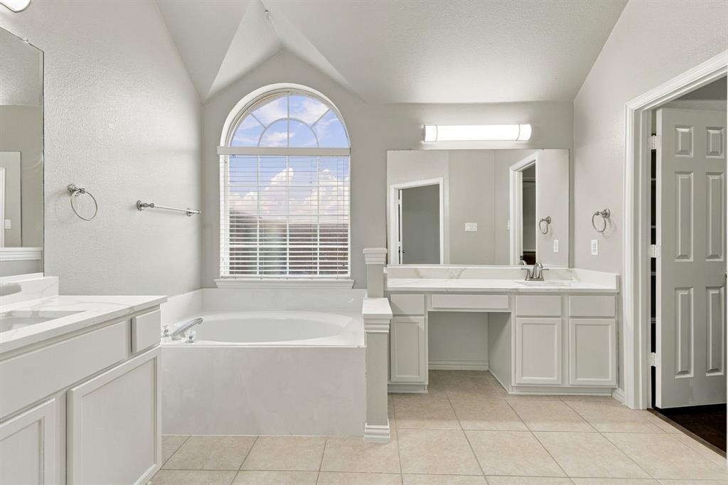 3105 Nighthawk Lane Property Photo 29