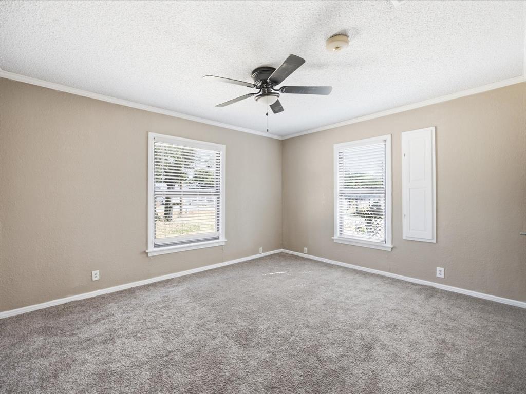 7905 Ella Young Drive Property Photo 18