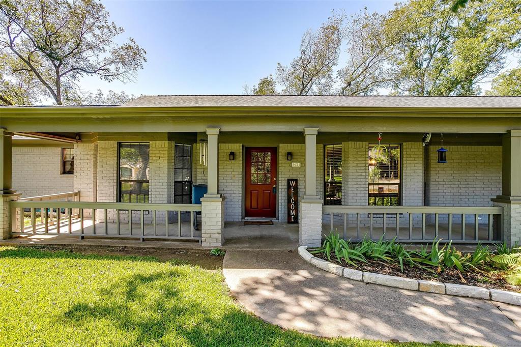 8621 Ravenswood Road Property Photo 3