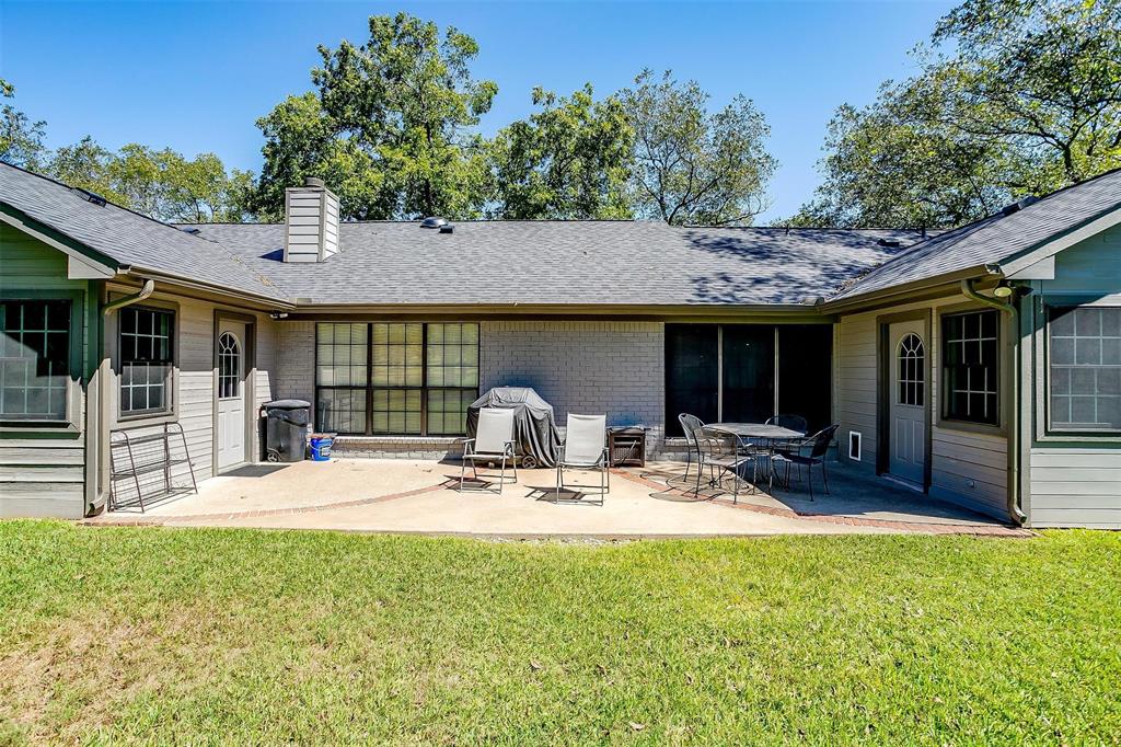 8621 Ravenswood Road Property Photo 7