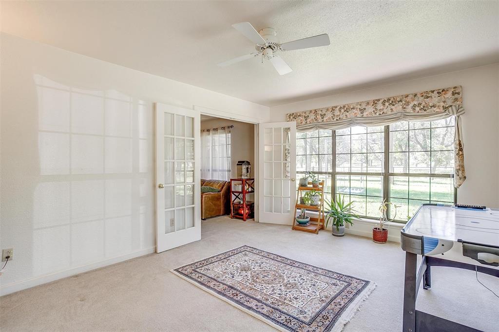 8621 Ravenswood Road Property Photo 13