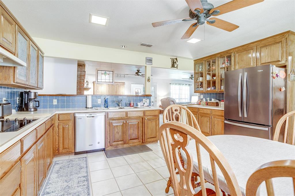 8621 Ravenswood Road Property Photo 21