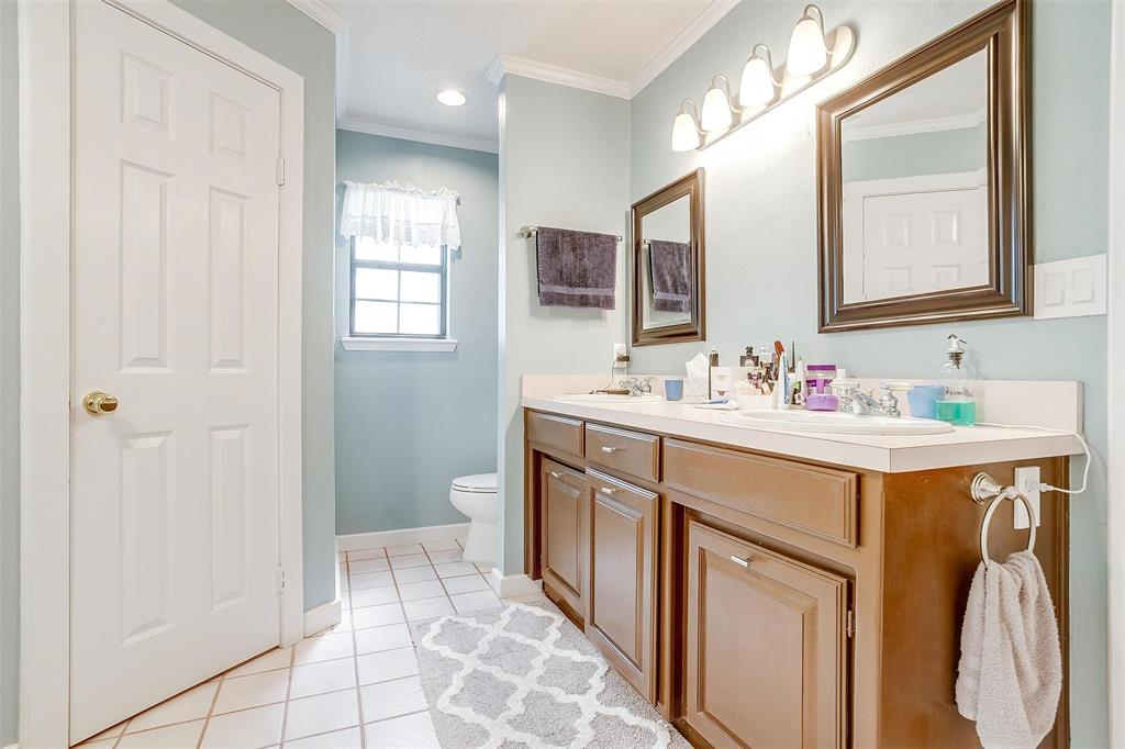 8621 Ravenswood Road Property Photo 26