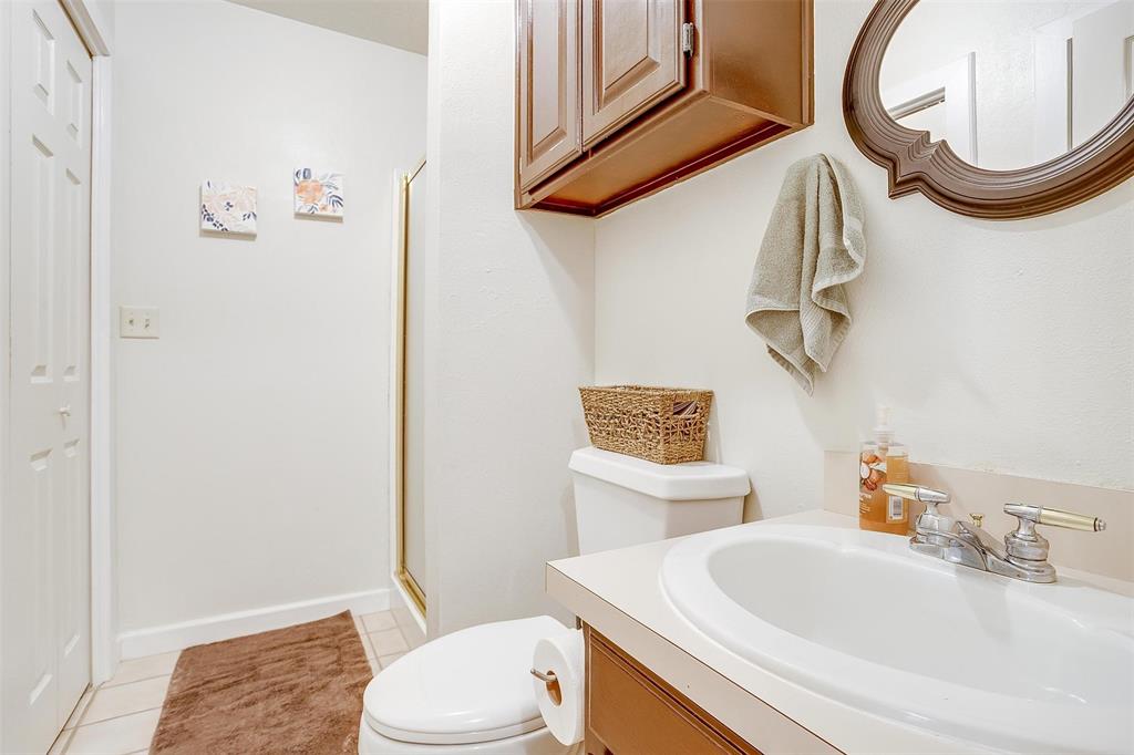 8621 Ravenswood Road Property Photo 28