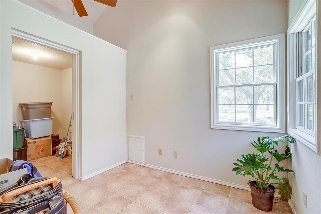 8621 Ravenswood Road Property Photo 38